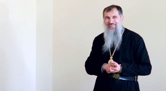 Україну треба міняти поступово, – владика Венедикт