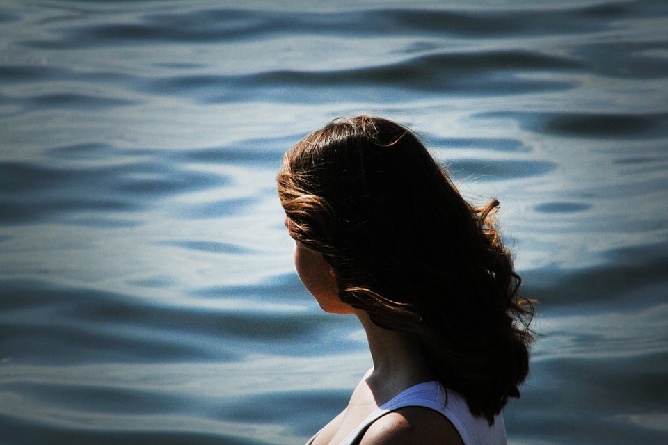 What is she like – ‘a girl worth living with’?