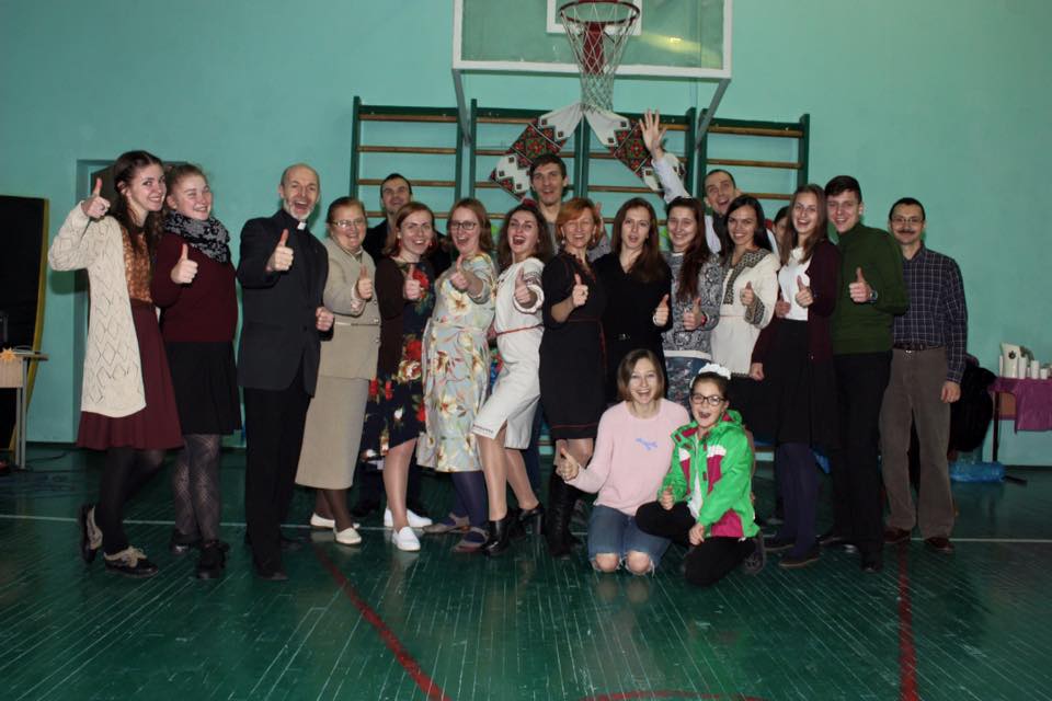 Молодь на благодійних танцях збирала кошти на навчання вихованців колонії