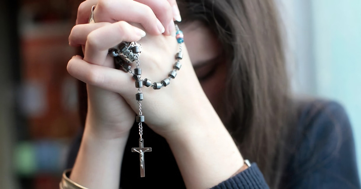 15 обіцянок Діви Марії тим, хто вірно молиться вервицю