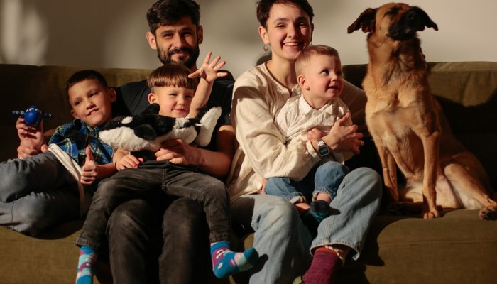«Тепер ми разом. Назавжди». Як Юля та Юрко Дідули створили справжню велику сім’ю