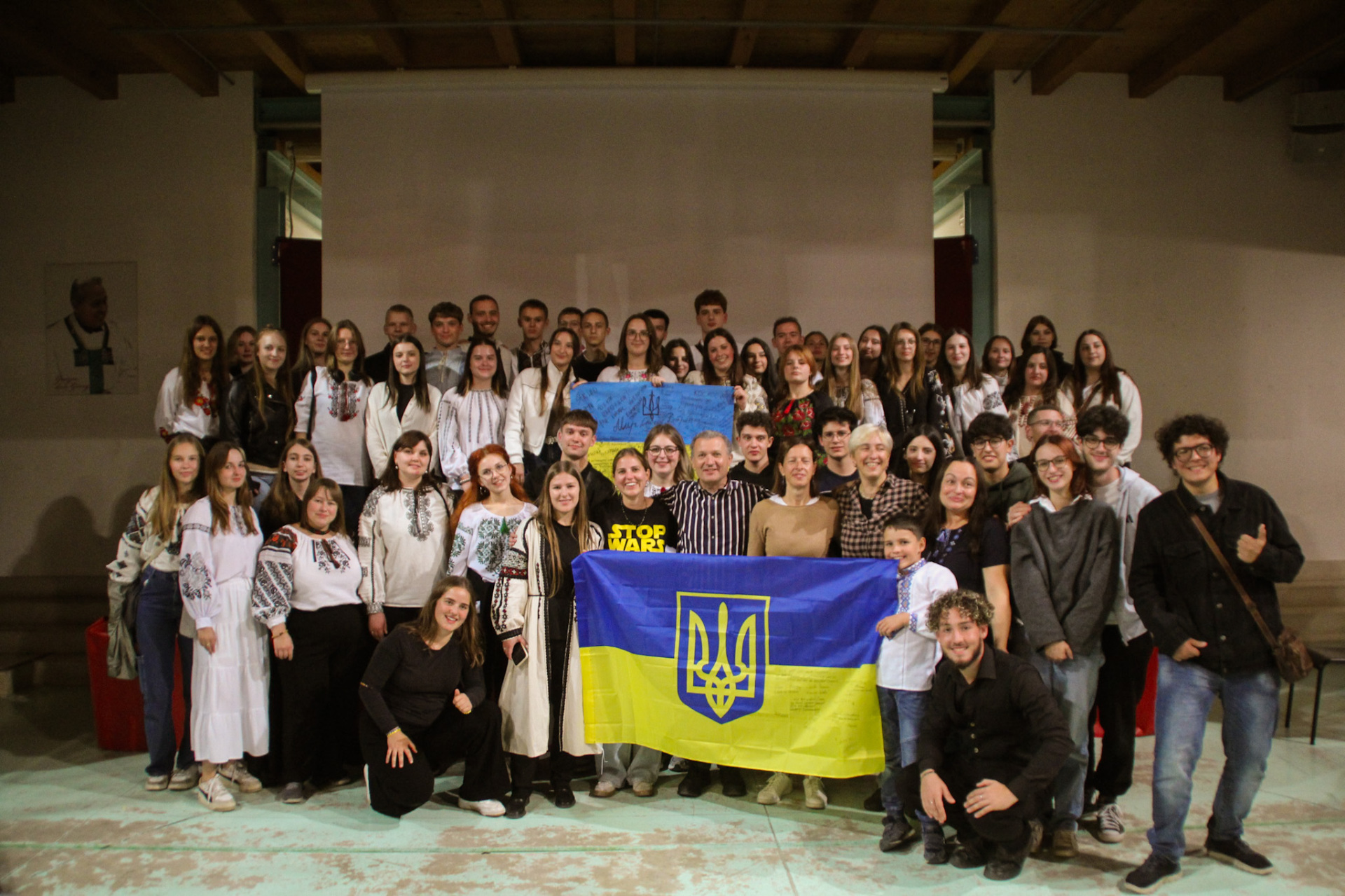 Обійми зцілюють від видимих і невидимих ран війни та від байдужості