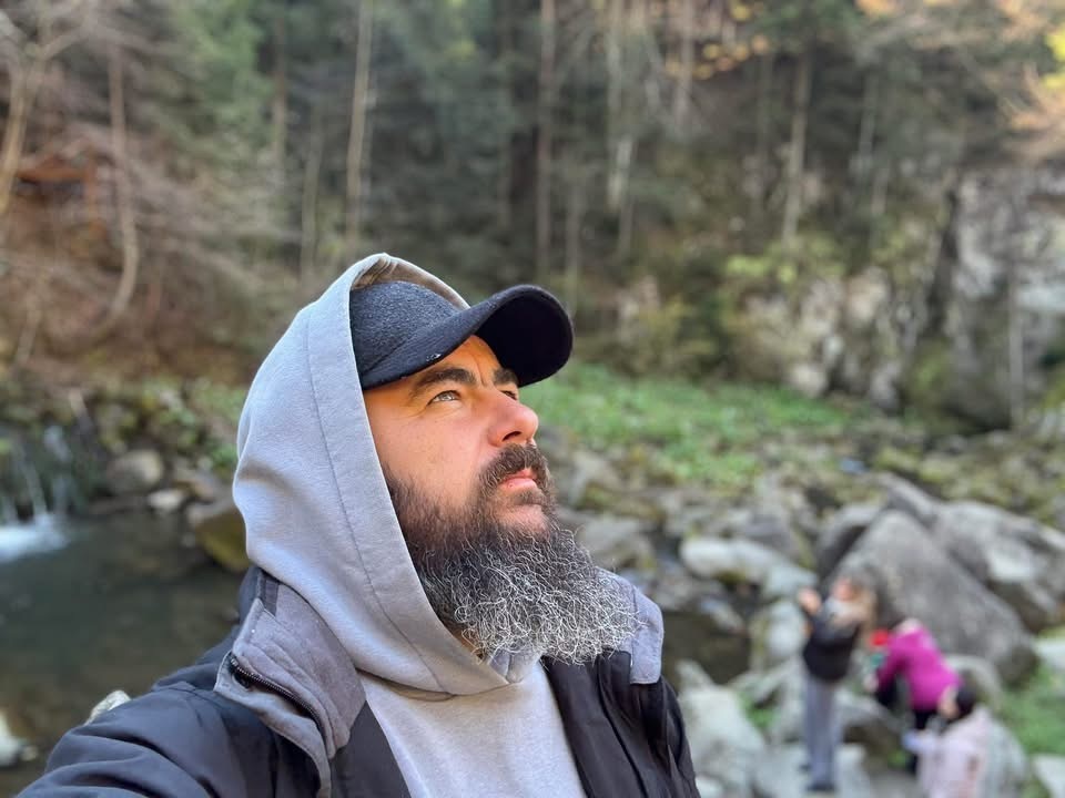 Коли світла мало, але його вистачає