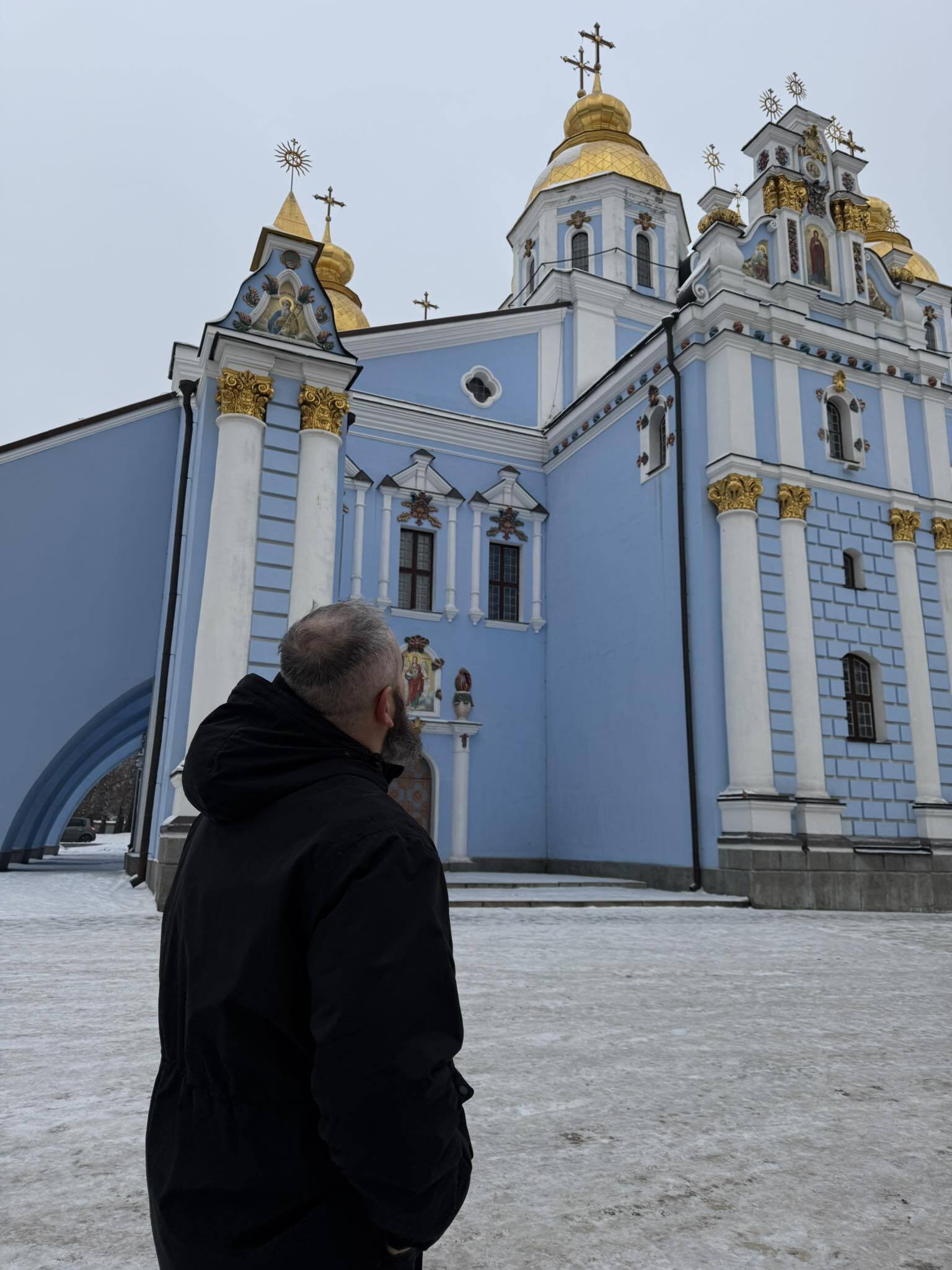 Ми слухаємо, щоб відповісти. А Бог навчає слухати, щоб почути