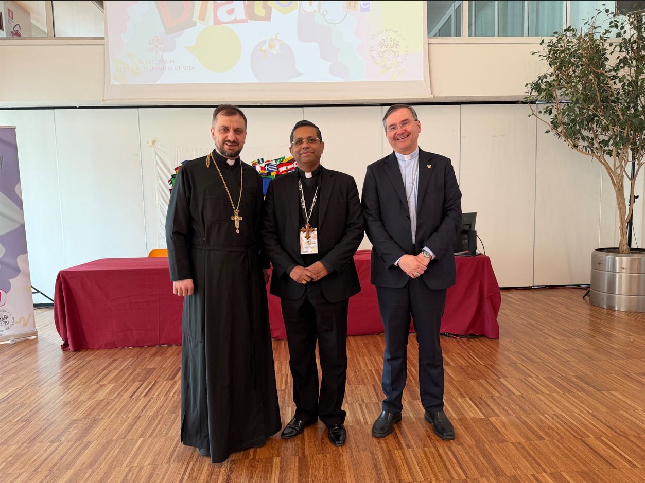 Отець Роман Демуш представив досвід української молоді на міжнародному симпозіумі «Молодь задля миру» в Турині