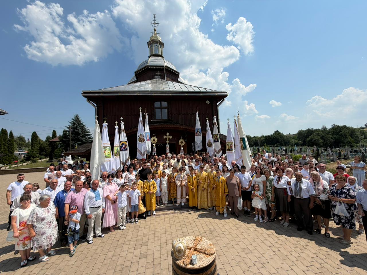 Владика Браян Байда очолив Архиєрейську Літургію у Вільшанику на празник святих Петра і Павла