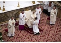 Будьте пастирями, а не панами, служіть, а не робіть кар’єру – Папа до нововисвячених священиків
