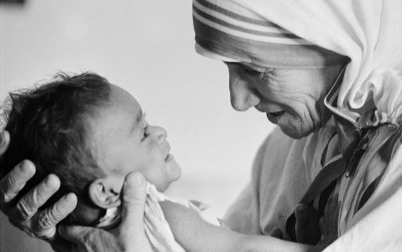 8 порад щодо виховання дітей від Св. Матері Терези