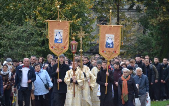 Вулицями Львова пройшла загальноміська молитовна вервиця