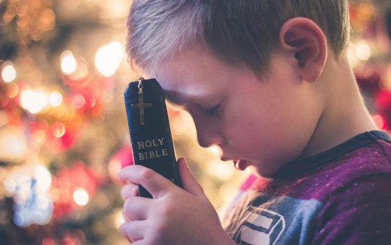 Як пояснити дітям Євангеліє за допомогою десяти слів?
