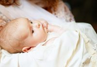 Невдовзі станете хрещеними батьками? Ось що вам обов’язково слід знати!
