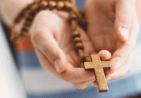 Молитва чи праця на добро: що важливіше