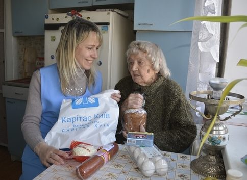 «Каіртас-Київ» запрошує підтримати стареньких до свята Великодня