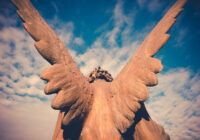 Чому Ангел-охоронець не завжди захищає нас від важких переживань?