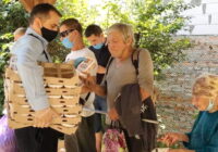 «Даймо ми їм їсти!»: учасники молодіжної спільноти Архикатедри Тернополя власноруч готують обіди для потребуючих