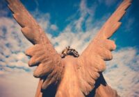 Ангели впливають на людські долі?