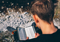 11 причин читати Біблію
