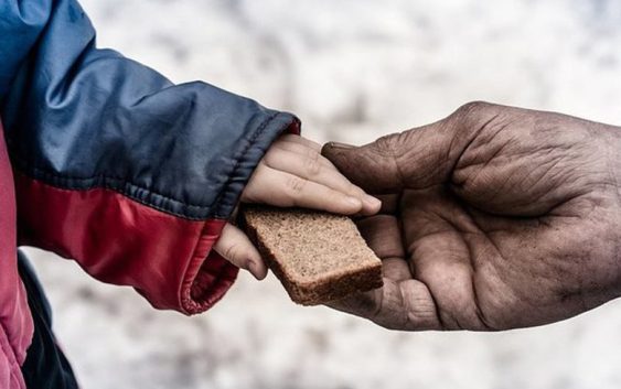 «Погляд убогої особи змінює напрям життя»: Католицька Церква відзначає Всесвітній день бідних