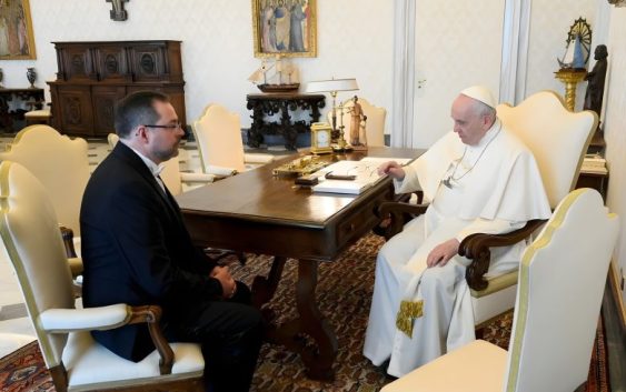 Посол України у Ватикані: Потрібно відкривати нові фронти, а не білий прапор піднімати