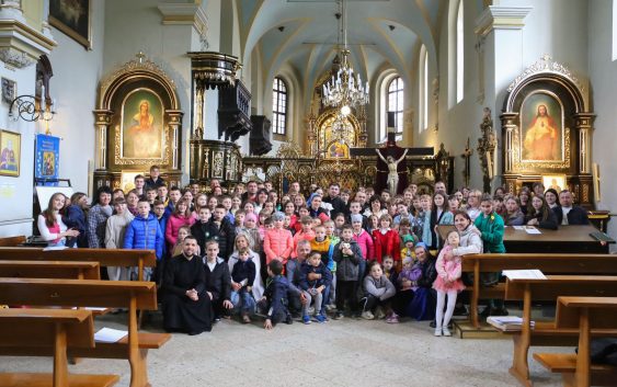 Духовна підтримка та розвиток особистості: як на Львівщині діє центр для дітей-сиріт