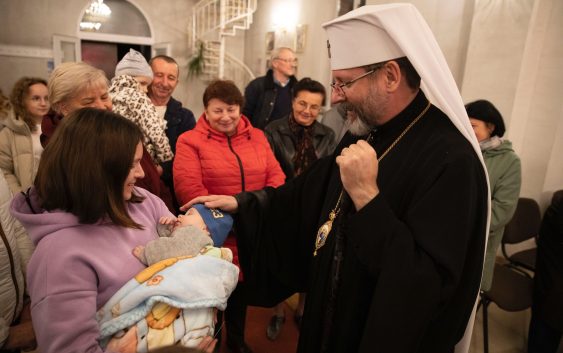 «Мама — це джерело надії»: Блаженніший Святослав привітав українських матерів